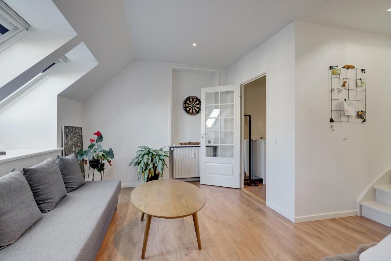 Bath Tub Penthouse In The City Ольборг Экстерьер фото